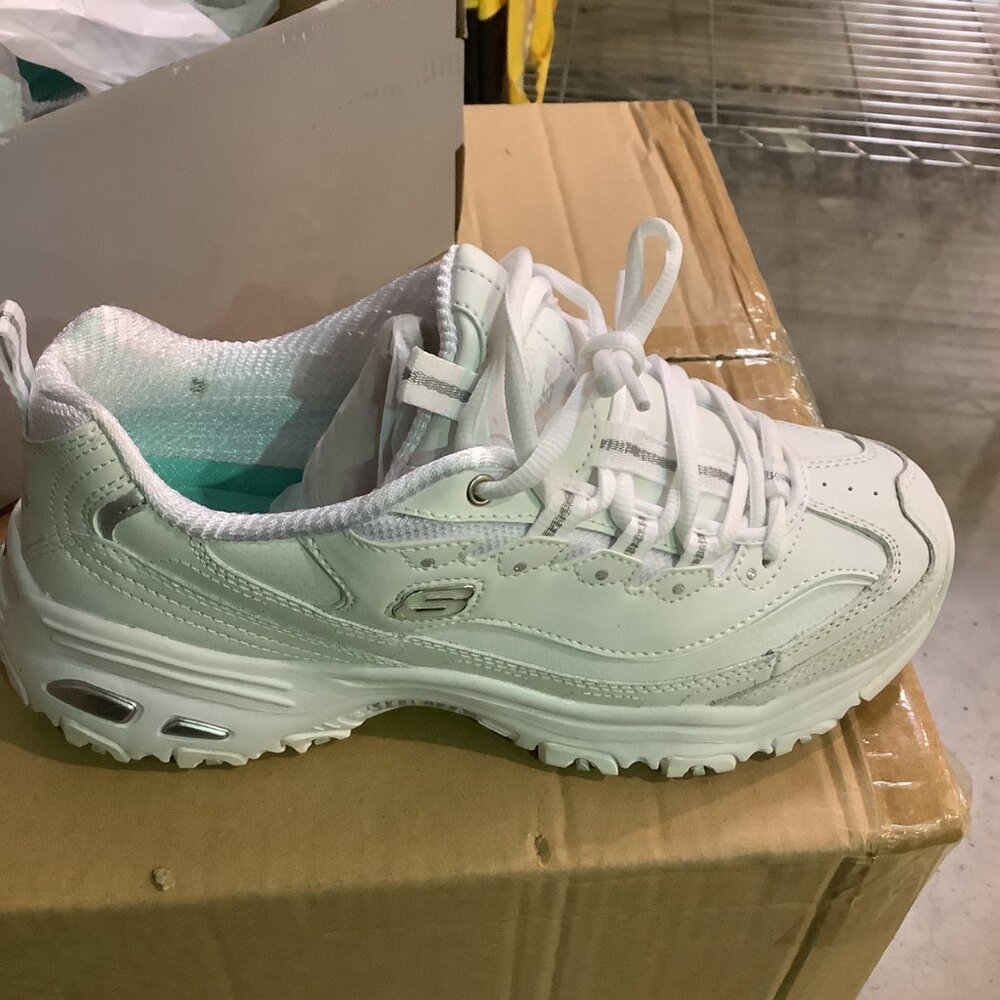 Skechers Women's D'Lites Fresh Start Memory Foam Sneakers